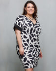 24seven Comfort Apparel Plus Size Black and White Short Sleeve Knee Length T Shirt Dress