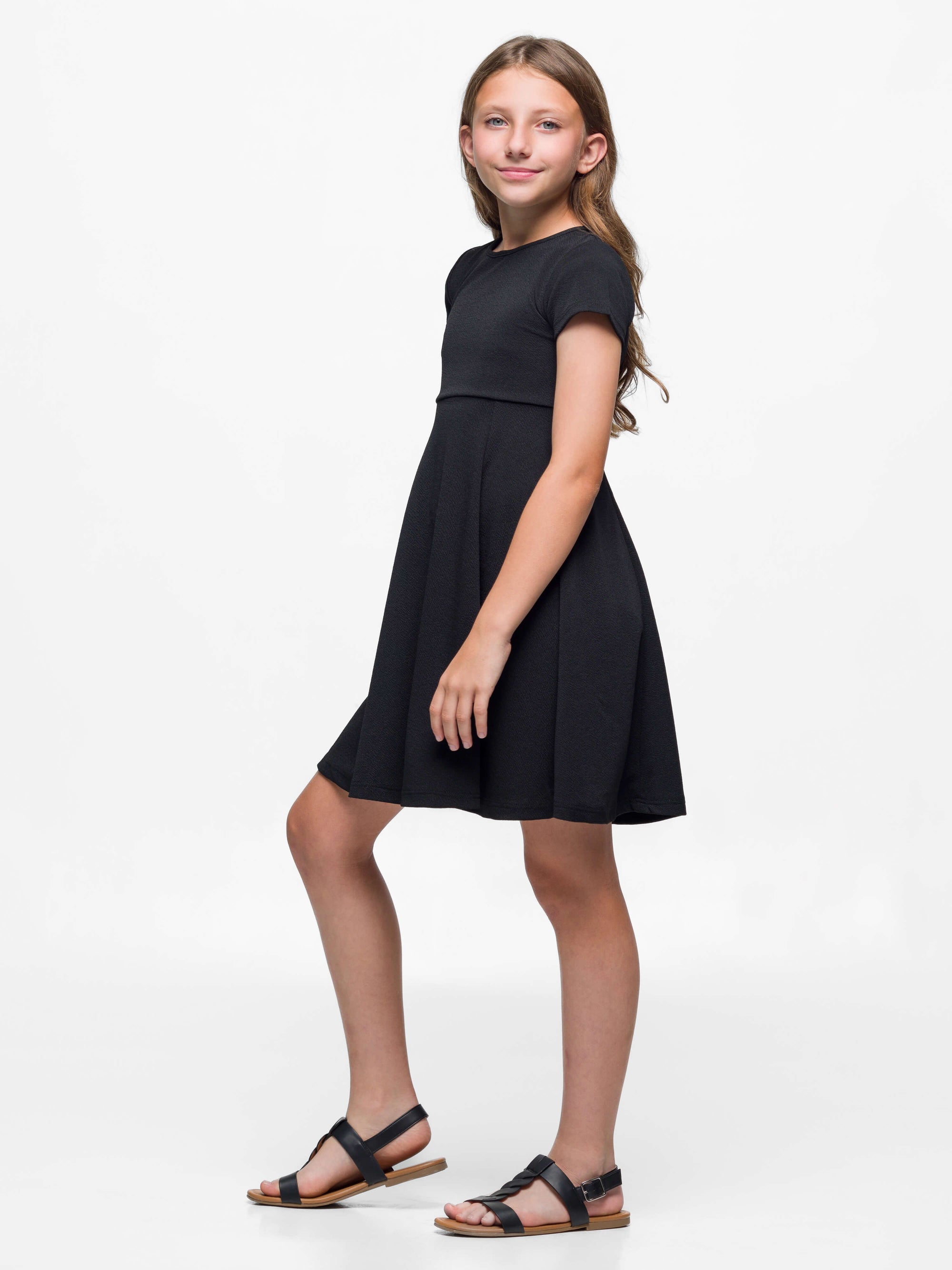 24seven Comfort Apparel Girls Short Sleeve Pleated Party Dress Machine Washable