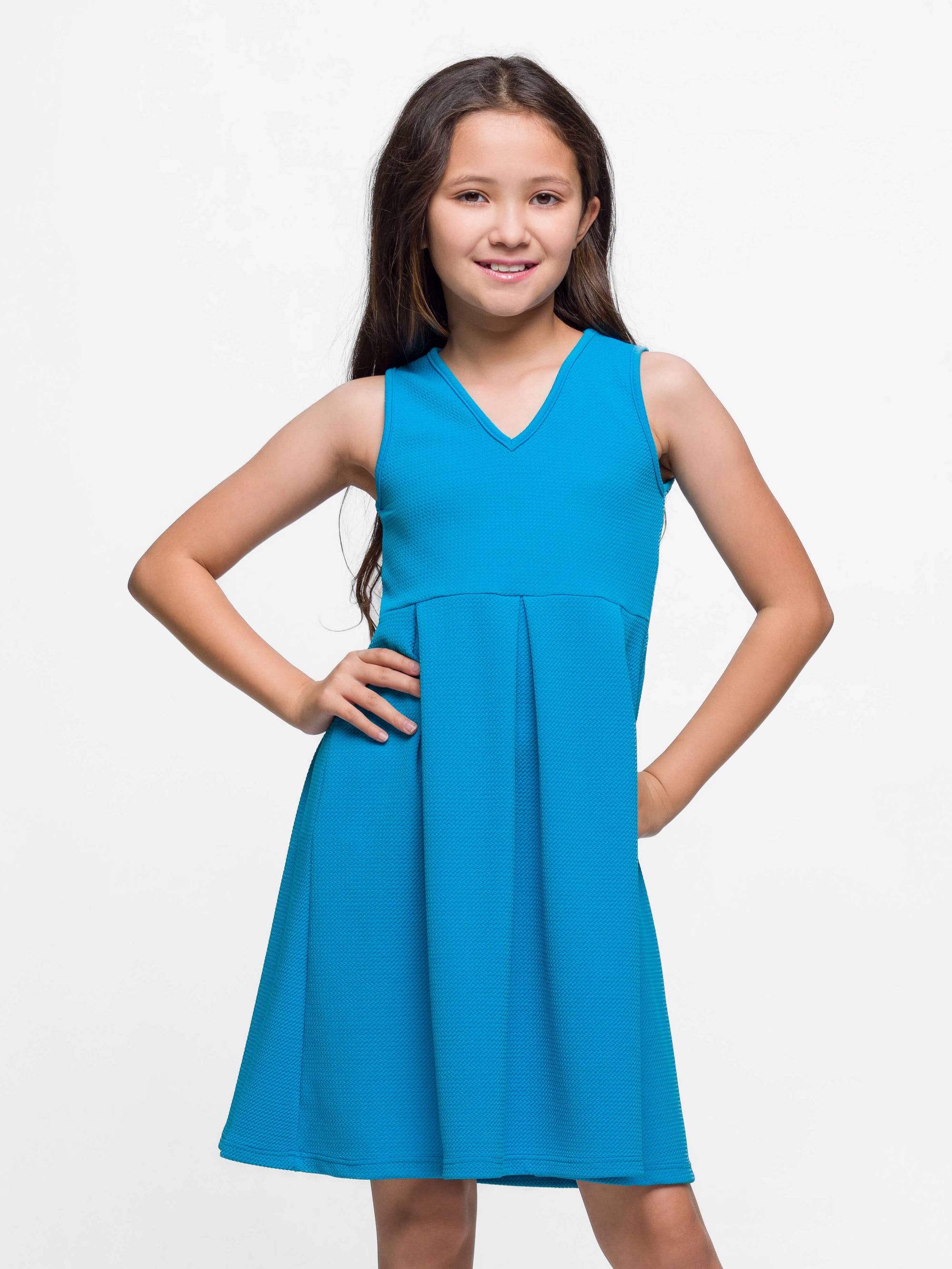 24seven Comfort Apparel Girls Sleeveless Pleated Party Dress