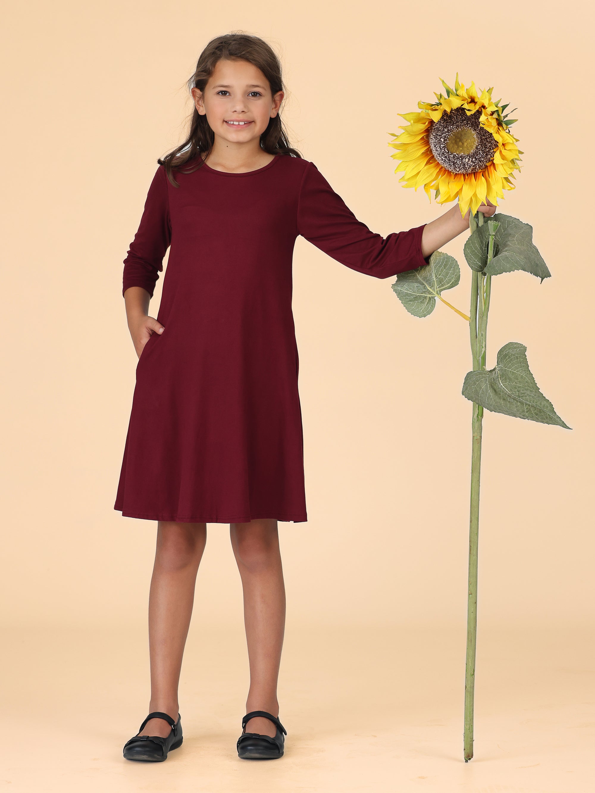 24seven Comfort Apparel Girls Long Sleeve Loose Fit Knee Length Tunic Pocket Dress