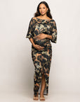 Maternity Green Abstract Print Batwing Sleeve Maxi Dress with Slit