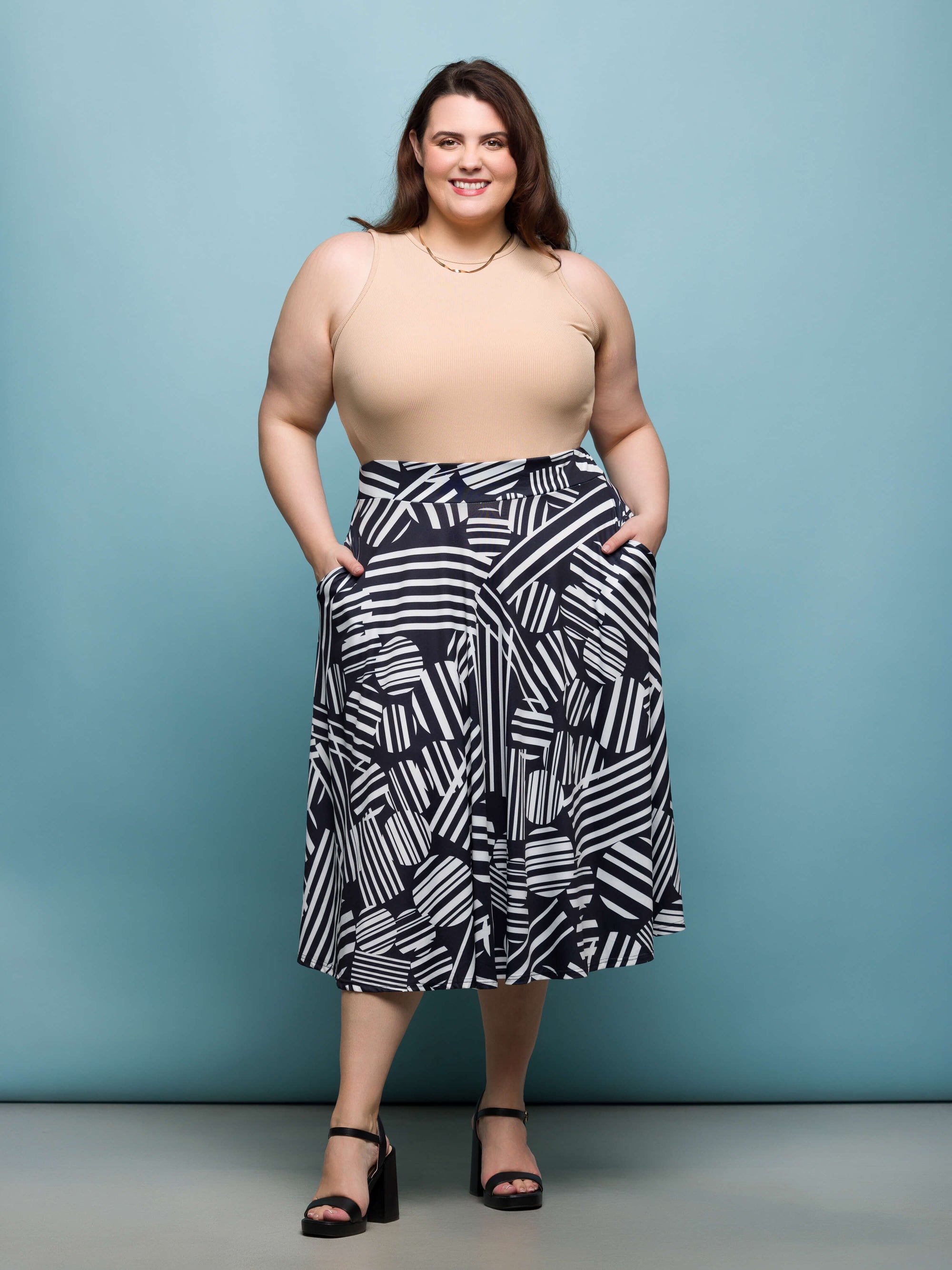 24seven Comfort Apparel Plus Size Black Geometric Print Elastic Waist Pocket Midi Skirt