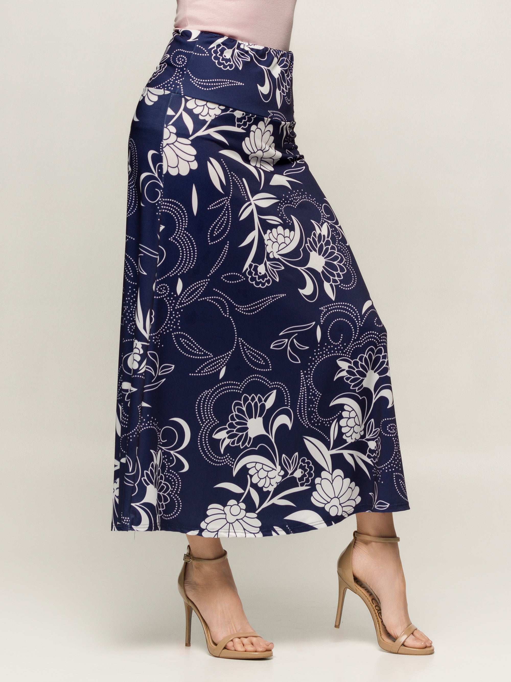 24seven Comfort Apparel Womens Navy Floral Print Elastic Waist A Line Maxi Skirt