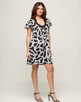 24seven Comfort Apparel Womens Black and White Short Sleeve Scoop Neck Mini Dress