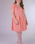 Plus Size Scoop Neck Knee Length Pleated Pocket Dress