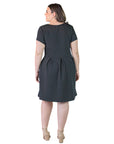 Plus Size Scoop Neck Knee Length Pleated Pocket Dress