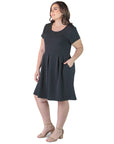 Plus Size Scoop Neck Knee Length Pleated Pocket Dress